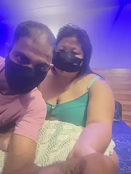 hot-couple-0 online show from 30, 7, 2026