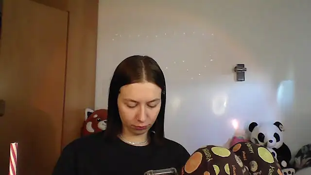 JuicyErika online show from 23, 4, 2026