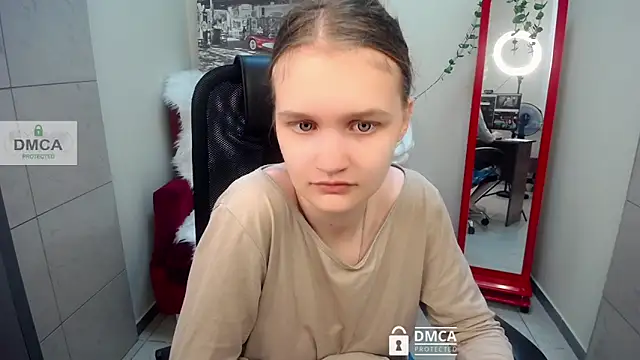  donnaSia  online show from 19, 6, 2026