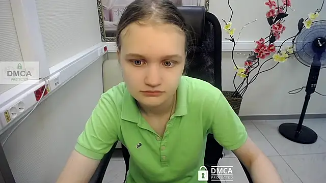  donnaSia  online show from 21, 7, 2026