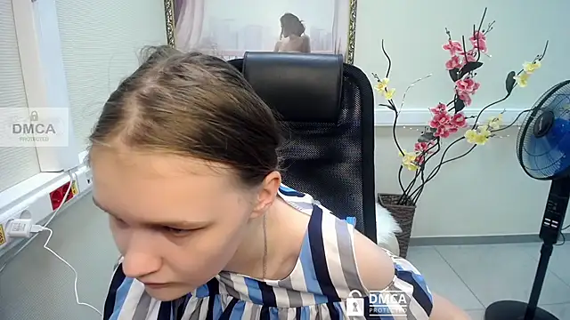  donnaSia  online show from 25, 7, 2026