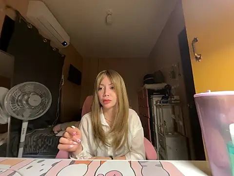 sweet glam online show from 19, 5, 2026