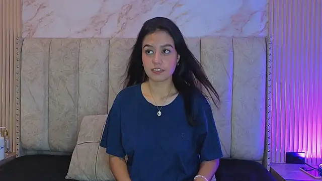Snapshot of Alahia_Bloom chatting on 18, 7, 2026 Alahia Bloom online show from 18, 7, 2026
