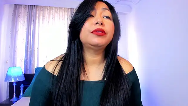 Snapshot of Victoria_kim_lee chatting on 11, 5, 2026 Victoria kim lee online show from 11, 5, 2026