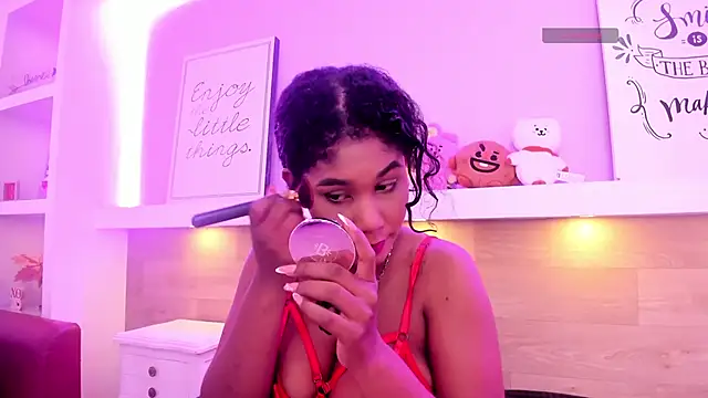 AlissonJamess online show from 20, 5, 2026