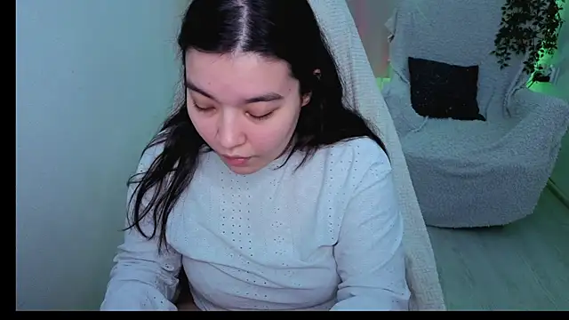 MomoRins online show from 29, 4, 2026
