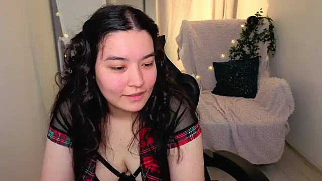 MomoRins online show from 20, 5, 2026