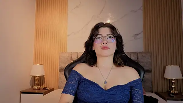 alkivamoon online show from 12, 5, 2026