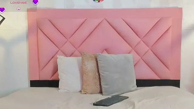 curly babe online show from 27, 6, 2026