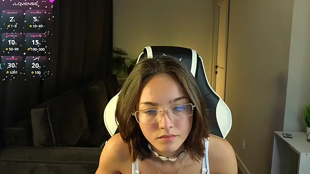 Leslie Scott online show from 5, 7, 2026