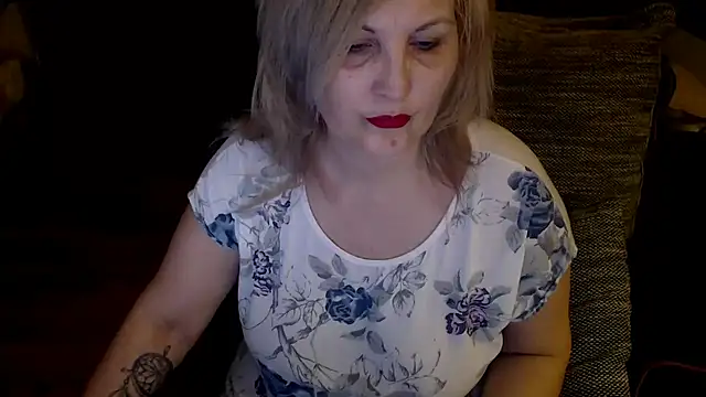 Snapshot of Divineblond chatting on 31, 1, 2025 Divineblond online show from 31, 1, 2025