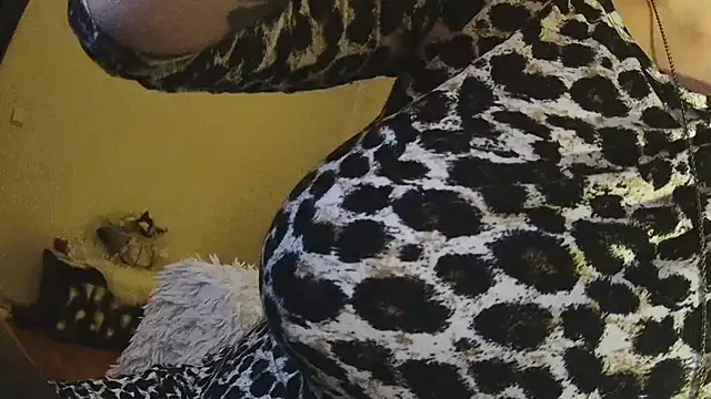 Snapshot of Divineblond chatting on 14, 2, 2025 Divineblond online show from 14, 2, 2025
