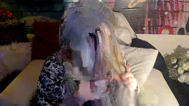 Snapshot of Divineblond chatting on 13, 3, 2025 Divineblond online show from 13, 3, 2025