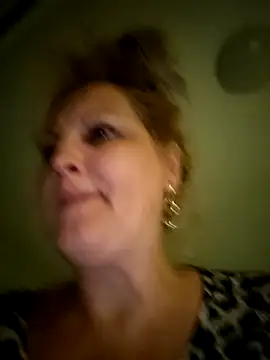 Divineblond online show from 7, 10, 2025