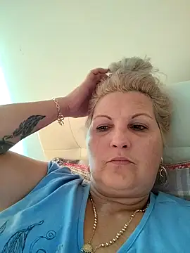 Divineblond online show from 3, 11, 2025