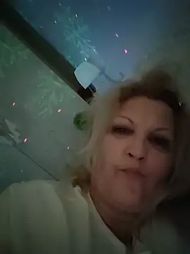 Divineblond online show from 24, 2, 2026