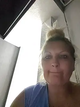 Divineblond online show from 17, 6, 2026