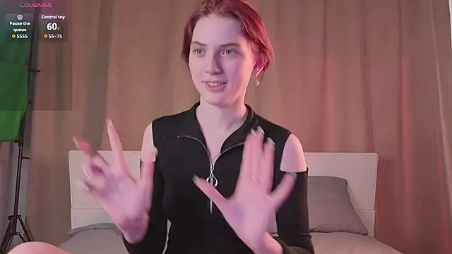 Snapshot of MariAllen chatting on 12, 7, 2026 MariAllen online show from 12, 7, 2026