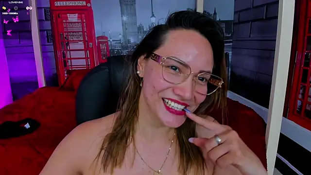 Snapshot of princess_anny5 chatting on 6, 7, 2026 princess anny5 online show from 6, 7, 2026