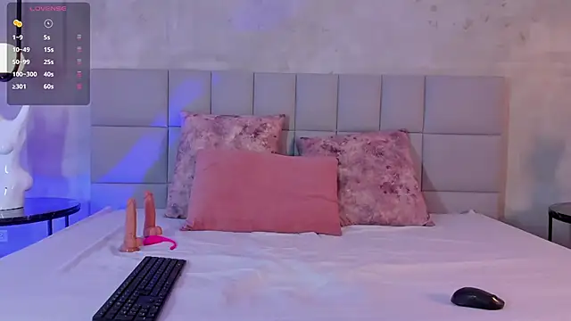 Sophy evans01 online show from 15, 5, 2026