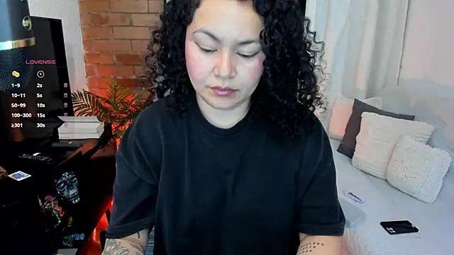 Snapshot of MissBronte chatting on 28, 7, 2026 MissBronte online show from 28, 7, 2026