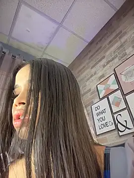 EmmaExoticaXXX online show from 8, 6, 2026