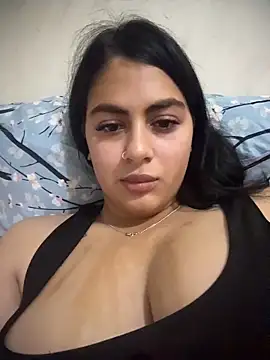 LilyLovell online show from 10, 5, 2026