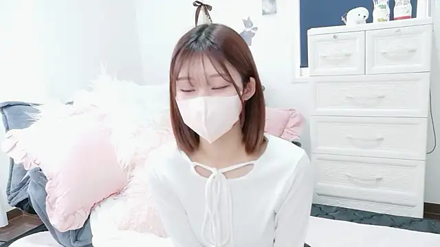 Snapshot of Neko_o33 chatting on 6, 5, 2026 Neko o33 online show from 6, 5, 2026