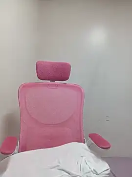 Snapshot of jhenbigmelon chatting on 25, 5, 2026 jhenbigmelon online show from 25, 5, 2026