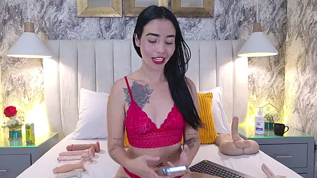 Snapshot of Sophie_Vega chatting on 10, 6, 2026 Sophie Vega online show from 10, 6, 2026