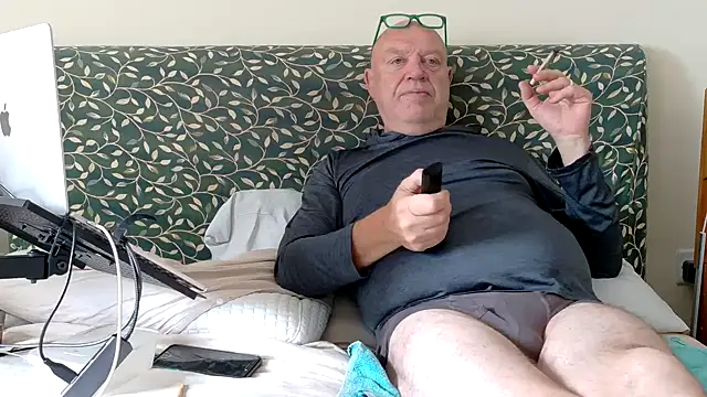 Snapshot of KinkCentral chatting on 19, 6, 2026 KinkCentral online show from 19, 6, 2026