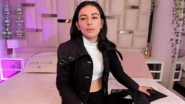 Snapshot of mariana__thompson chatting on 29, 7, 2026 mariana thompson online show from 29, 7, 2026