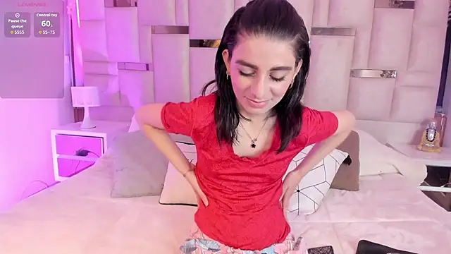 Snapshot of mariana__thompson chatting on 31, 7, 2026 mariana thompson online show from 31, 7, 2026