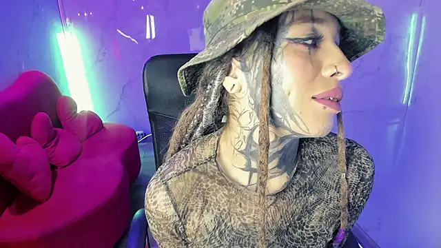 Snapshot of Lucy_Doll8 chatting on 13, 5, 2026 Lucy Doll8 online show from 13, 5, 2026