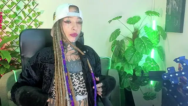 Lucy Doll8 online show from 20, 6, 2026