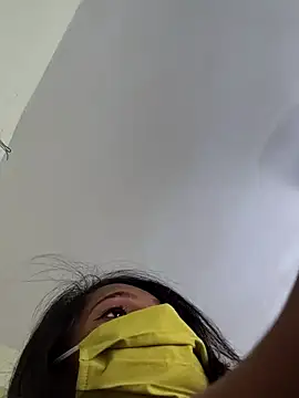 Niya  online show from 25, 4, 2026