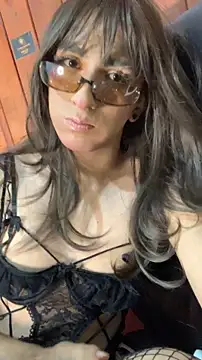 Snapshot of Leidy_Erome1 chatting on 8, 7, 2026 Leidy Erome1 online show from 8, 7, 2026