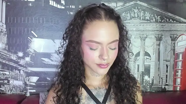Snapshot of Caroline420_ chatting on 23, 6, 2026 Caroline420 online show from 23, 6, 2026