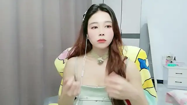 xiaoxiaohong030 online show from 9, 6, 2026