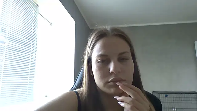 Linsyy ee  online show from 17, 6, 2026