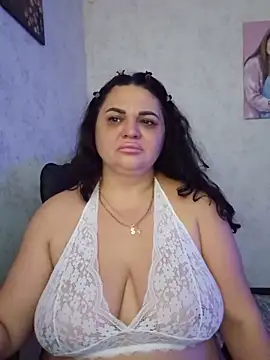 Snapshot of -CUTE-EVVIL- chatting on 7, 6, 2026 -CUTE-EVVIL- online show from 7, 6, 2026