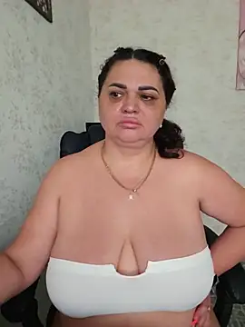 -CUTE-EVVIL- online show from 17, 7, 2026