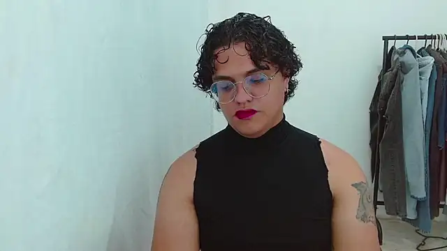 Diane exotic online show from 13, 5, 2026