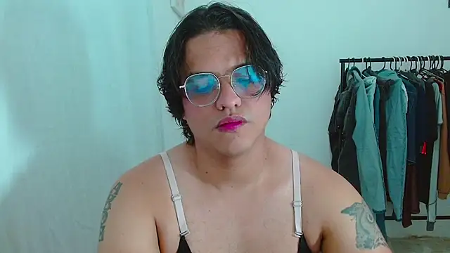 Diane exotic online show from 20, 5, 2026