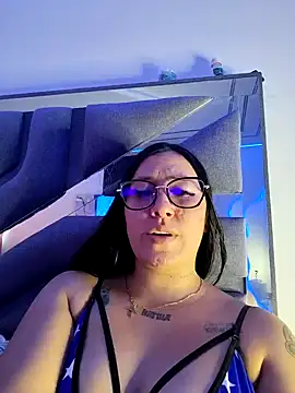 valeryrouse27 online show from 2, 5, 2026