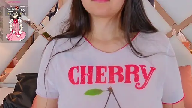 Snapshot of ViolettGreyy chatting on 23, 6, 2026 ViolettGreyy online show from 23, 6, 2026