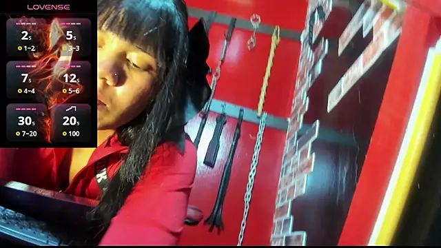 Dominatriz Arlette online show from 6, 5, 2026