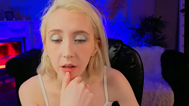 Elen Moore online show from 28, 4, 2026