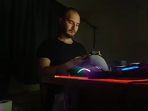 Guitarist-man online show from 15, 5, 2026