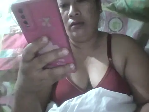 Snapshot of PinayAsh chatting on 27, 4, 2026 PinayAsh online show from 27, 4, 2026